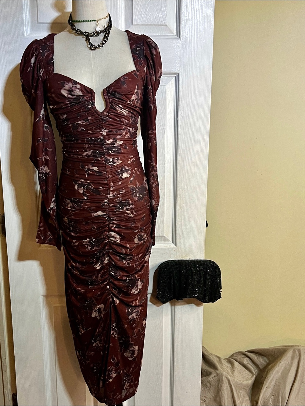 New ASTR The Label Burgundy Floral Sheer Mesh Ruched Fairy Grunge Midi Dress M - Picture 7 of 12